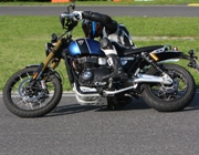 Lost Espandrillo am Raster der Triumph Scrambler 1200 XE, Canonenlili 2019